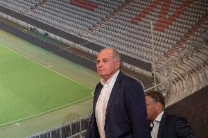 赫内斯：克洛普08年曾同意执教拜仁，但鲁梅尼格坚持要克林斯曼