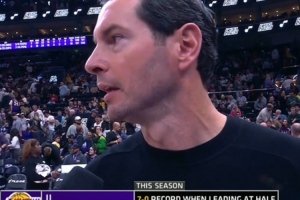 本赛季当湖人上半场领先时7胜0负未尝一败 联盟第三多