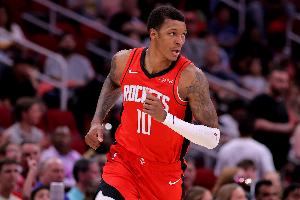 攻防输出稳定！小贾巴里填满数据栏 11中6贡献17分7板1助2断2帽