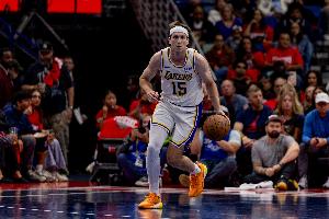 最强三当家！里夫斯过去5场场均27分7板4助 命中率56%很夸张