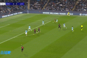 这是后卫？格里马尔多出战17场8球5助＞萨拉赫、维尼修斯