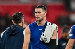 迪马济奥：弗拉霍维奇伤情无碍，可以出战卡利亚里