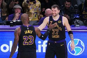 詹姆斯谈NBA杯冠军：只关注眼前的比赛 这对我们来说是最重要的