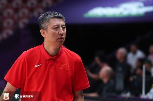 苏群：打韩国无非就是防好转换和三分 中国男篮防三分完全失败