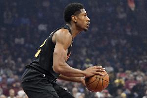 战旧主！亨特9中6拿到16分4板2断 三分4中2