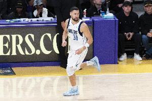 克莱：我今天的表现让自己松了一口气 前20场的我是不达标的