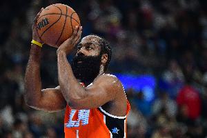 快船4连败期间：哈登场均25+6+9 但命中率只有35+23