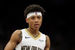 费尔斯转换一条龙如入无人之境上篮 鹈鹕连续砍分打停湖人