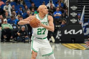 两双表现不错！沃尔什7中4得14分11板2断1盖帽 6个前场板全场最高