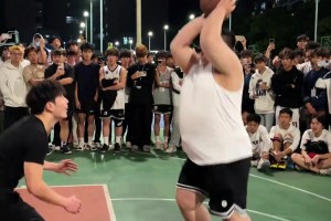 “顶级控球厚卫”！