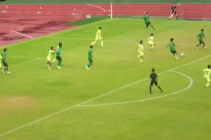 真漂亮！日本高中比赛角球战术