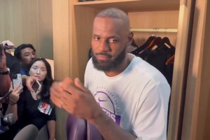 首秀大胜！詹姆斯：我昨天说了自己能适应任何人，有人还质疑我？