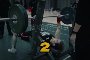 郭艾伦体测80KG卧推12个，最后感觉有点力竭了！