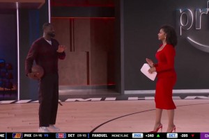 教学模式！韦德面对美女记者，演示自己独家的欧洲步绝技！