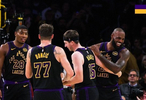 三巨头！湖人赢球海报：老詹东子小里同时登上封面八村塁入镜